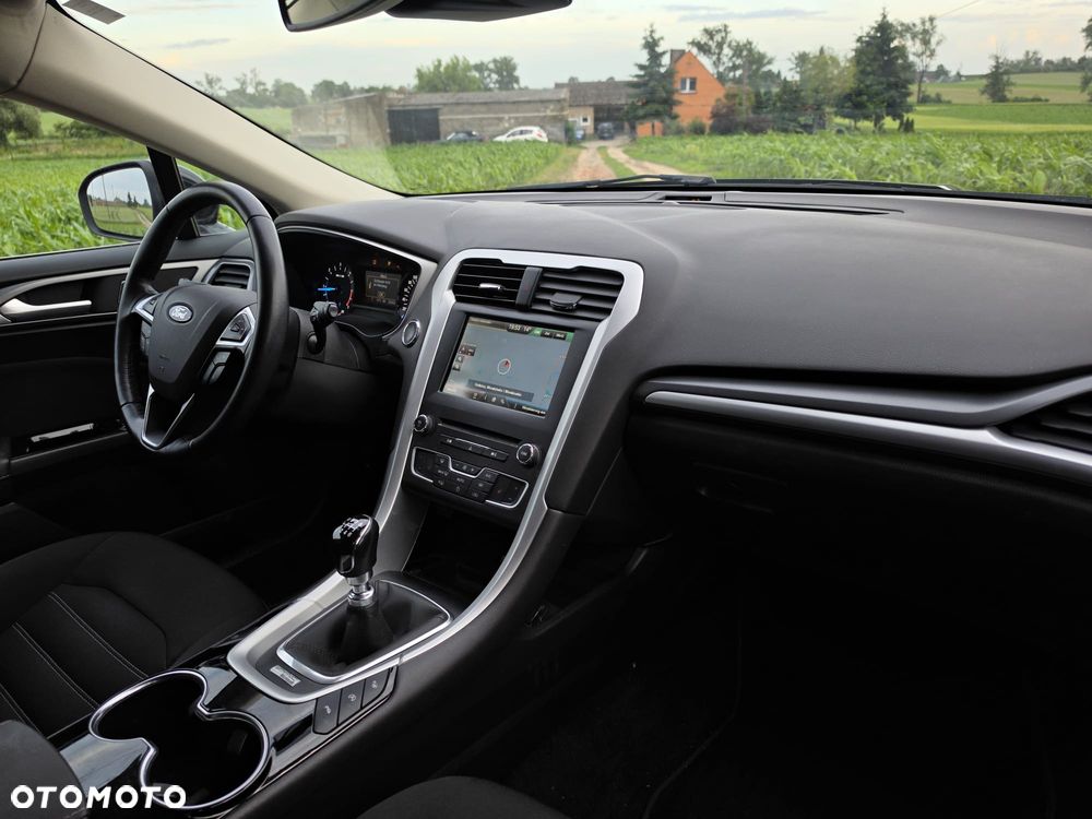 Ford Mondeo 2.0 TDCi Allrad Trend - 19
