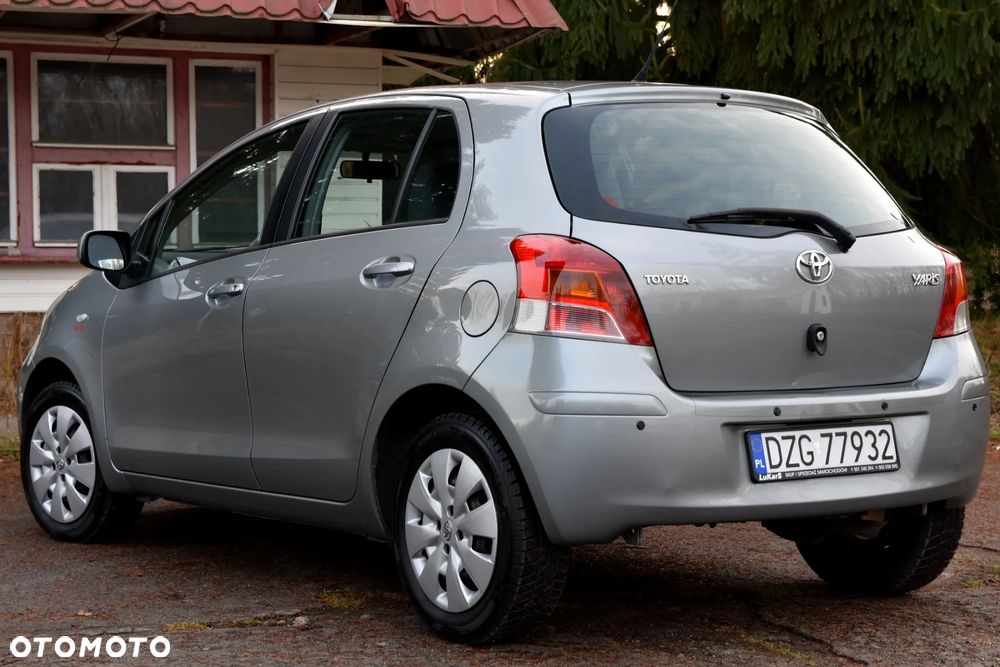 Toyota Yaris 1.33 VVT-i Cool - 5