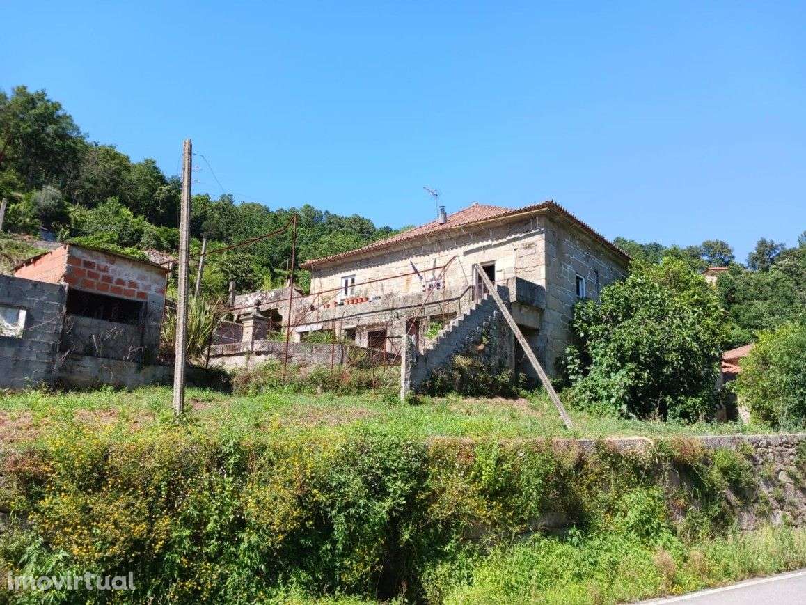 Moradia - Ribeira de Pena - Vila Real - Grande imagem: 2/3
