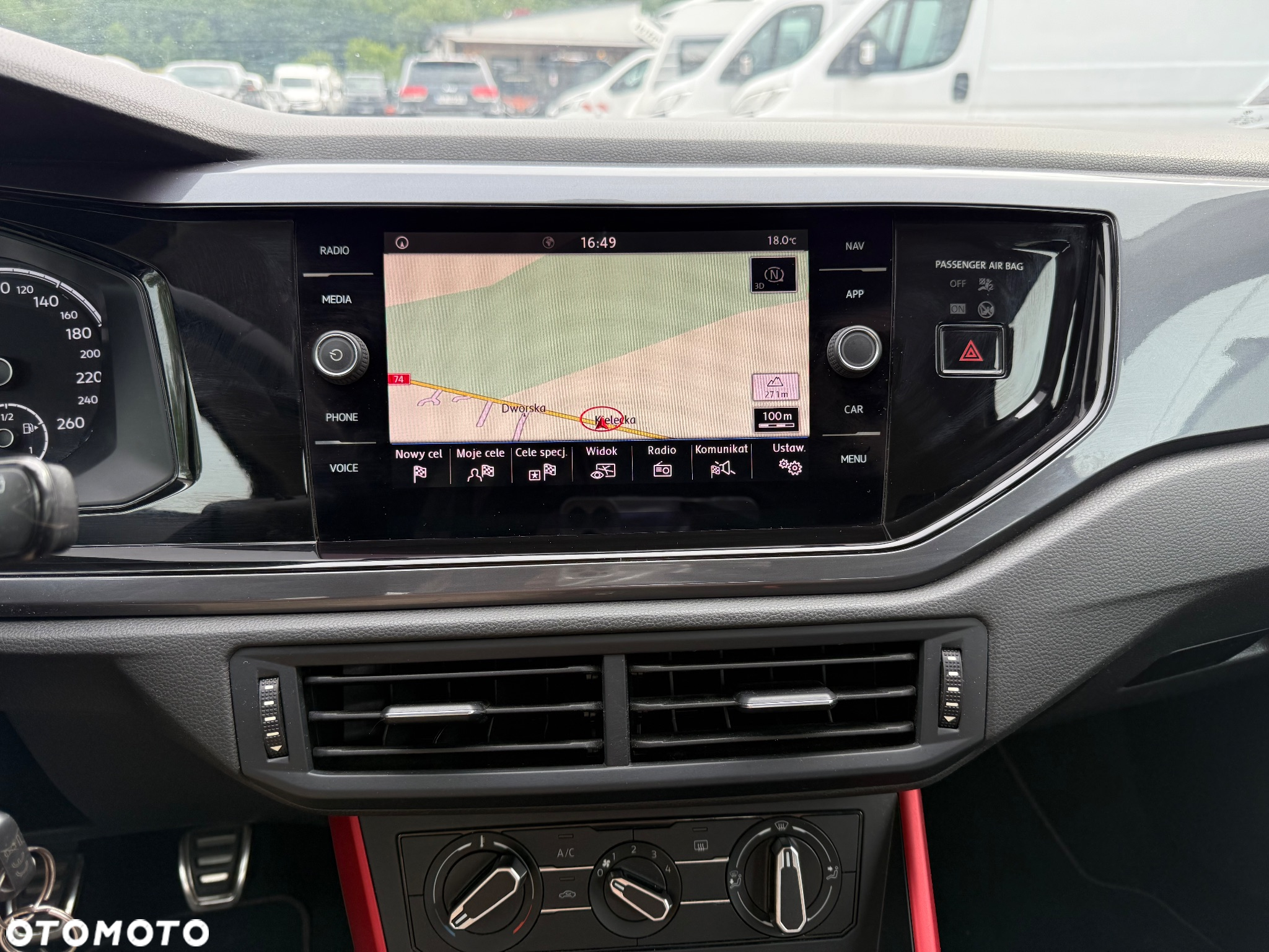 Volkswagen Polo - 12