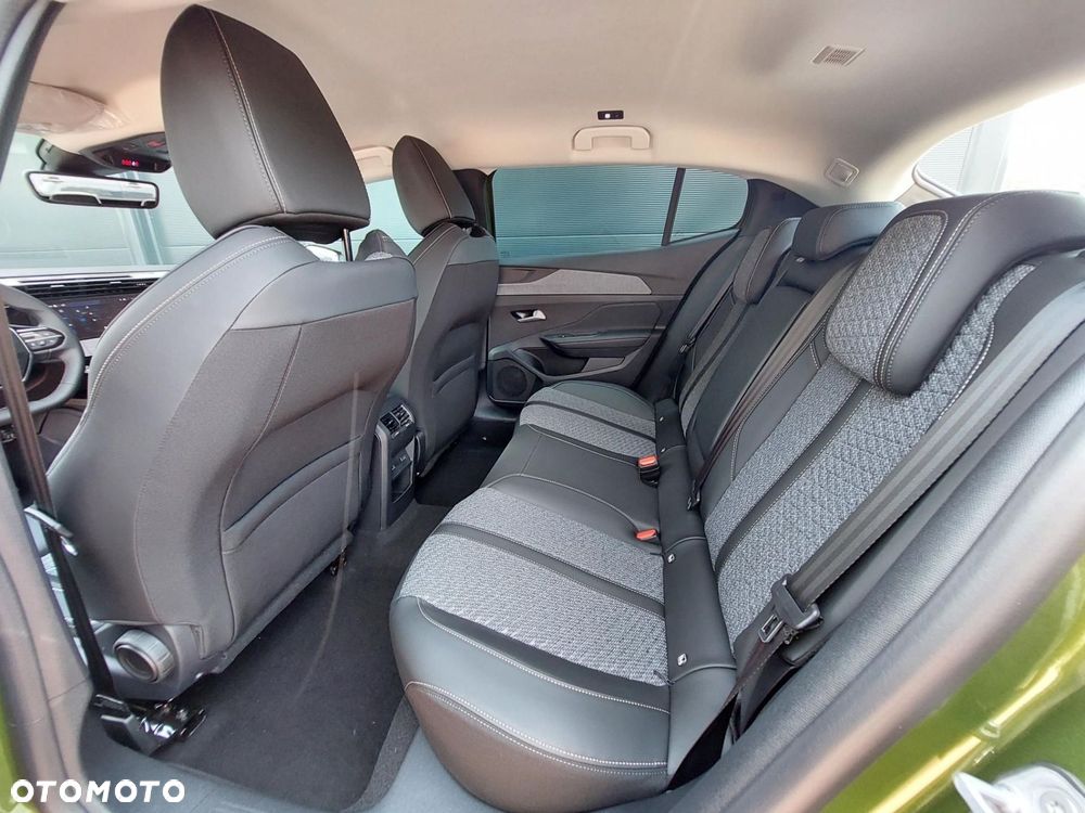 Peugeot 408 1.2 PureTech mHEV Allure S&S e-DCS6 - 9