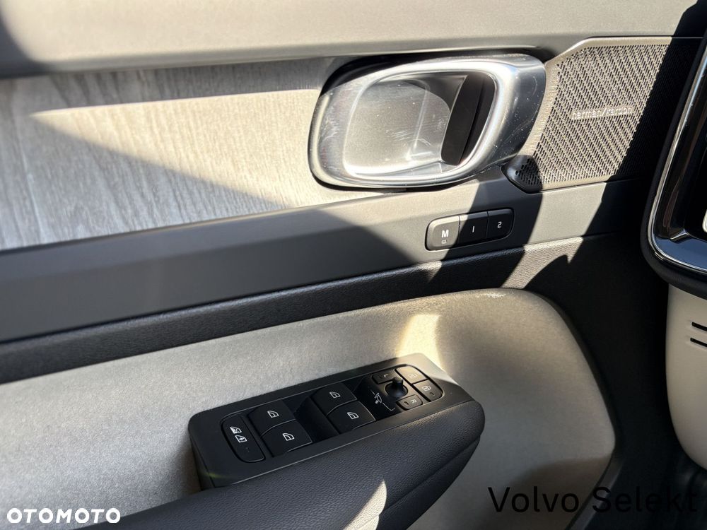 Volvo XC 40 - 19