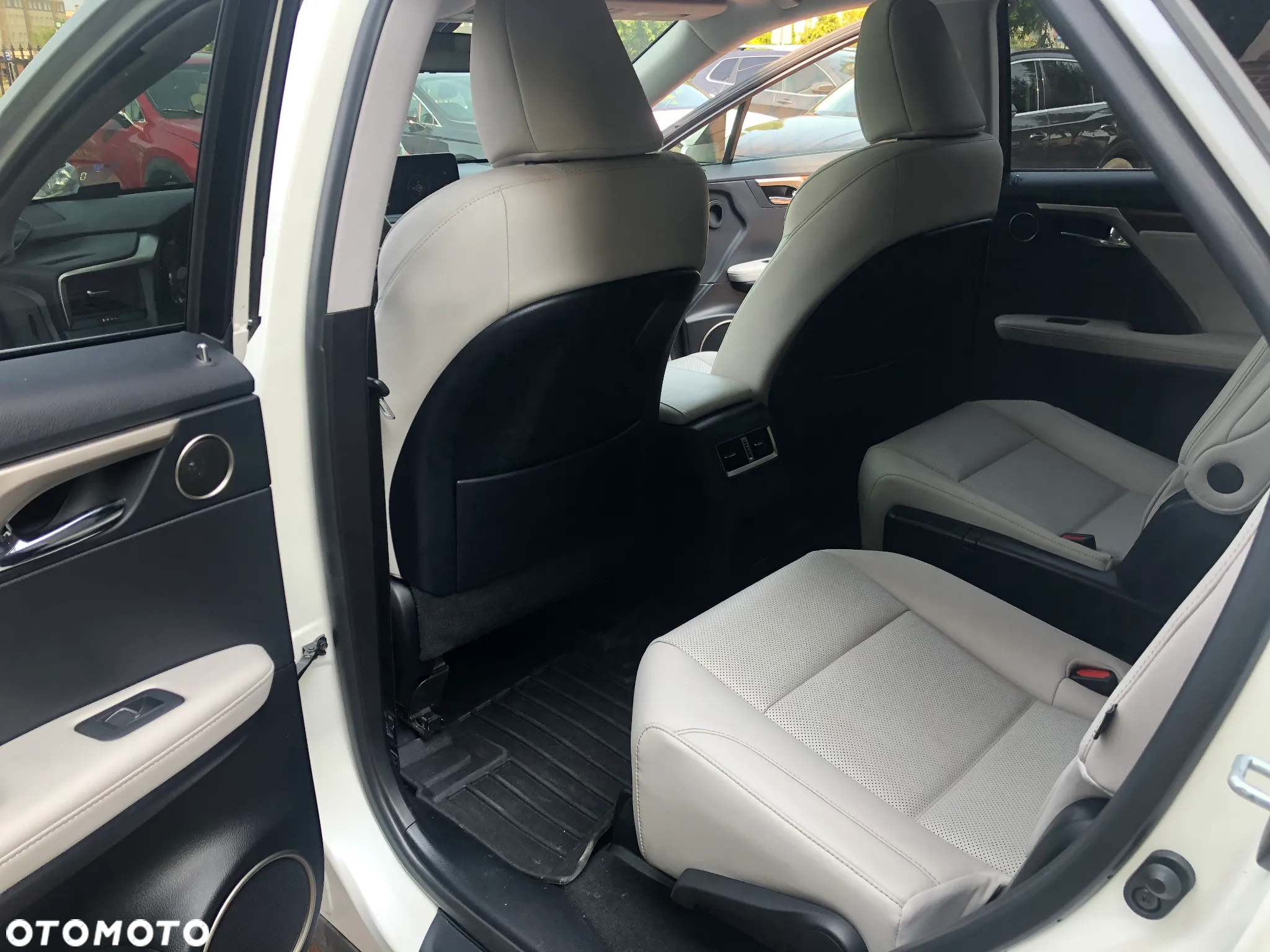 Lexus RX - 26
