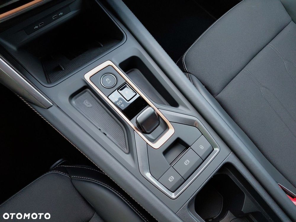 Cupra Leon 1.5 eTSI mHEV DSG - 25