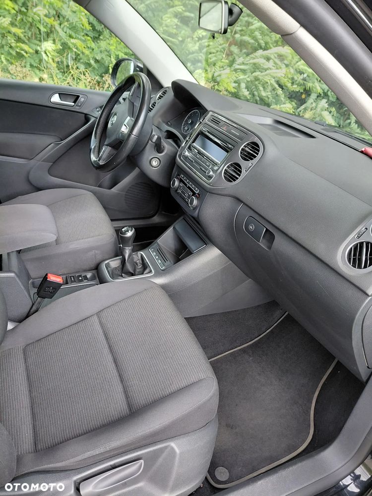 Volkswagen Tiguan - 24