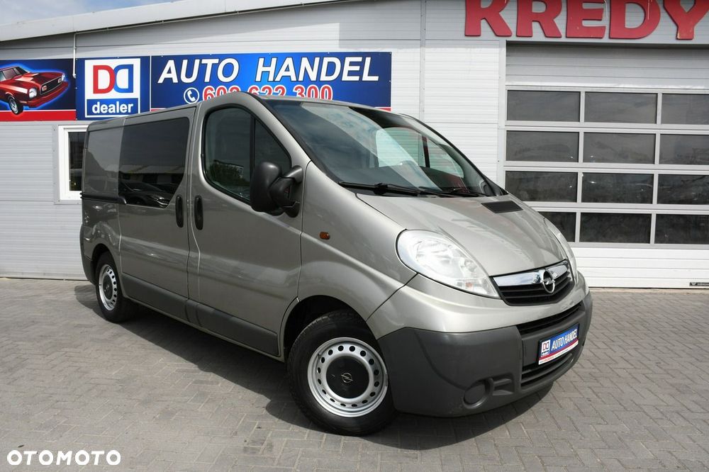 Opel Vivaro - 8