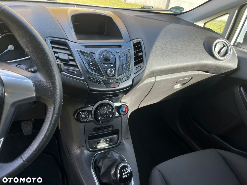 Ford Fiesta 1.25 SYNC Edition - 21