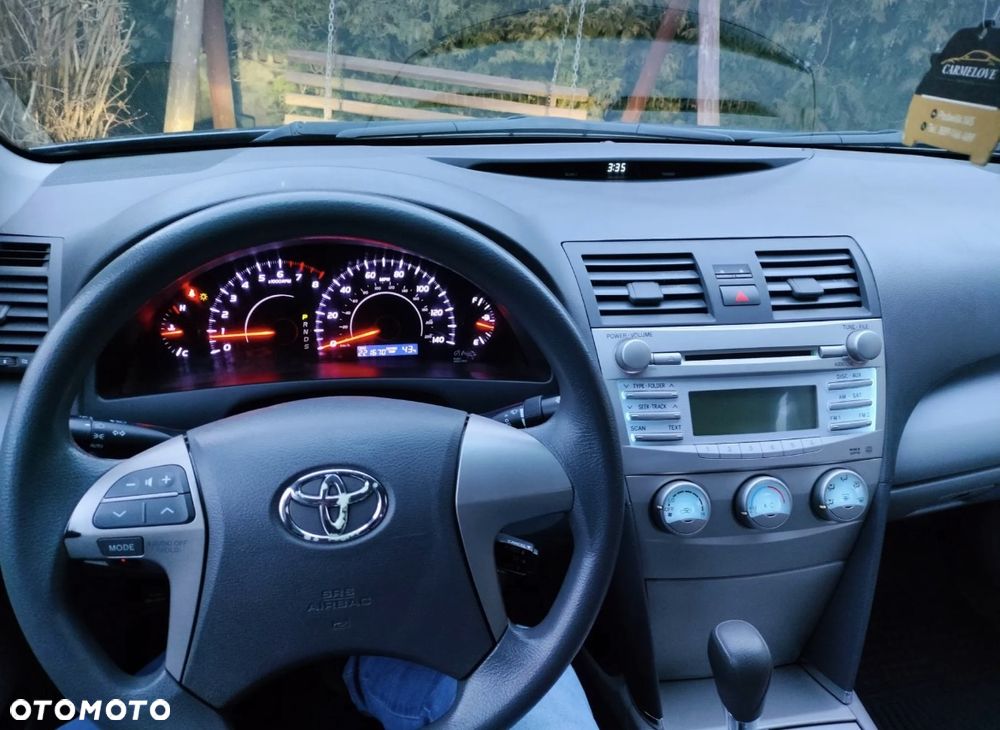 Toyota Camry 2.5 SE - 11