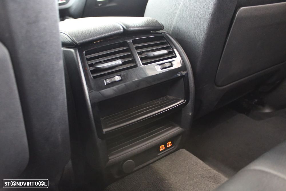 BMW 520 d Pack Desportivo M Auto - 23