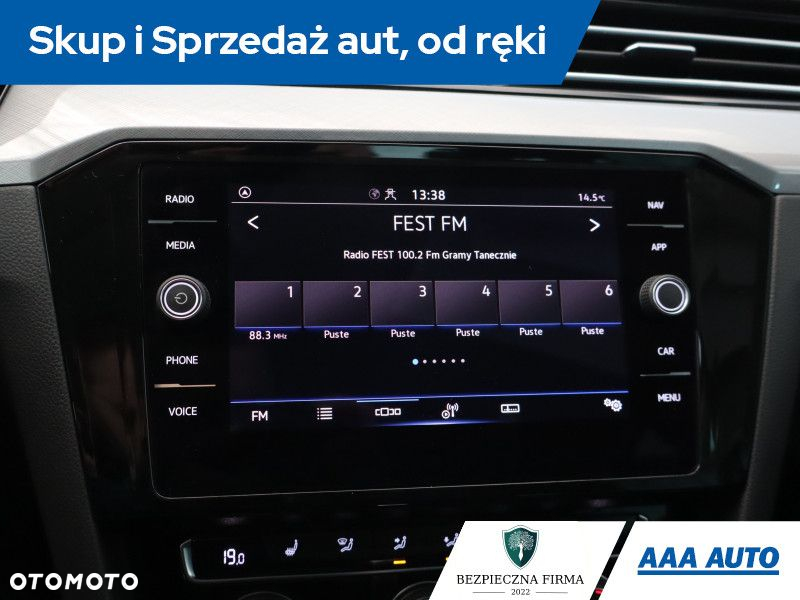 Volkswagen Passat - 14