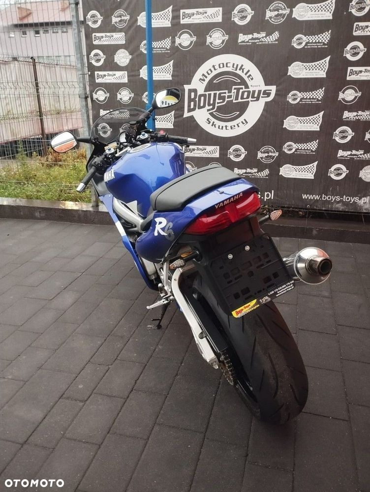 Yamaha R6 - 4