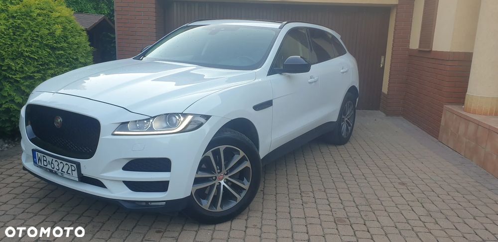 Jaguar F-Pace 2.0 i4D AWD R-Sport - 2