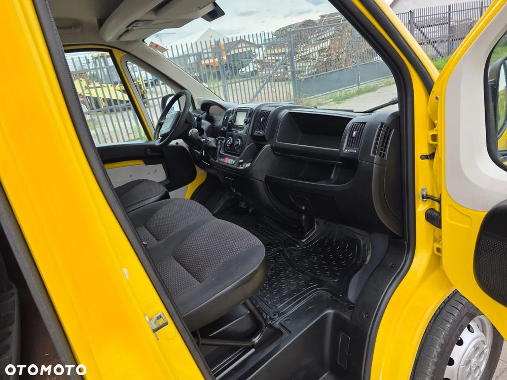 Peugeot Boxer Brygadówka (7-Osobowy) - 12