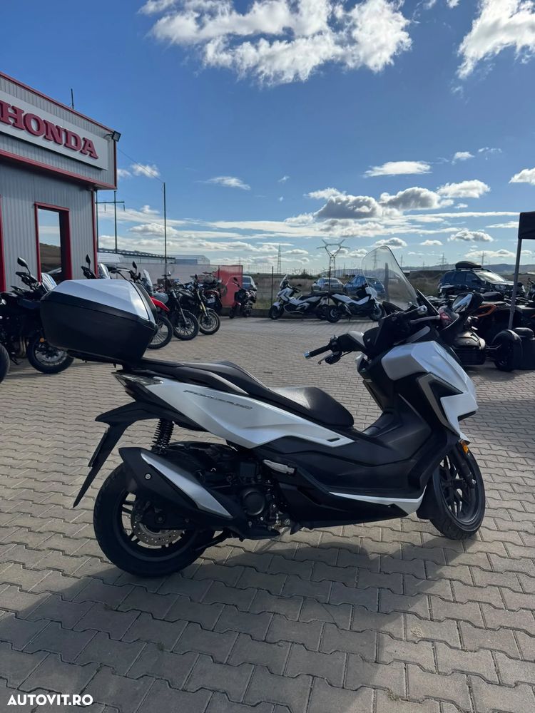 Honda Forza 350 - 3