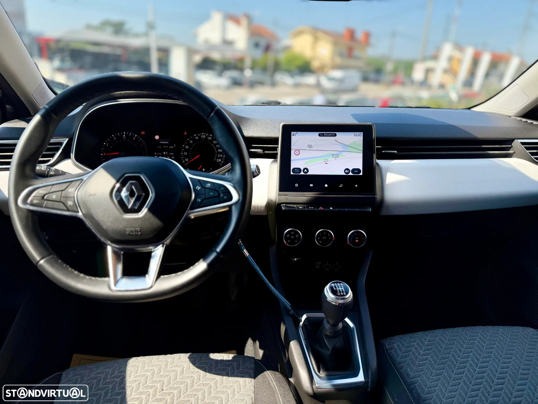 Renault Clio 1.0 TCe Limited Bi-Fuel - 15