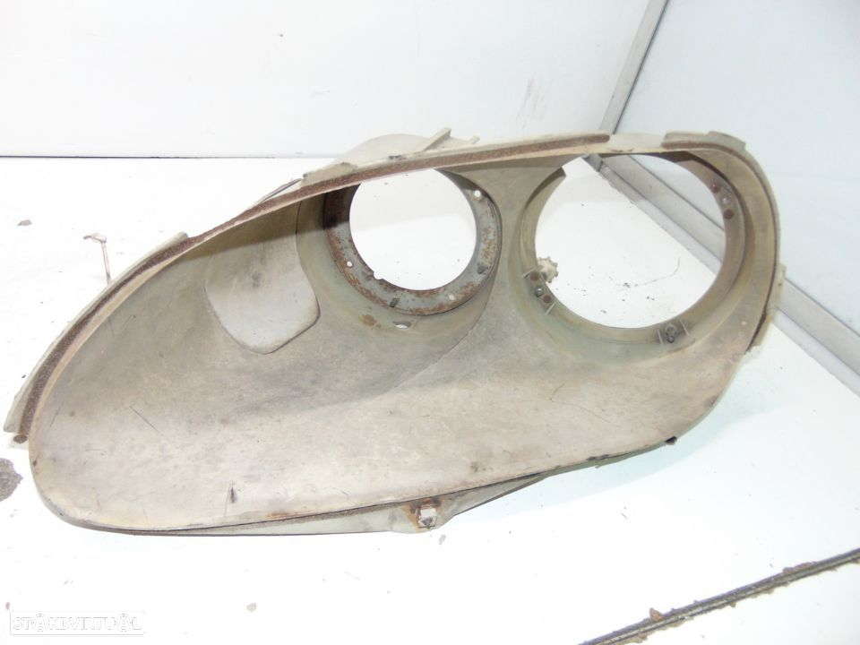 Citroen ds boca de sapo caixas plastico dos farois - 3