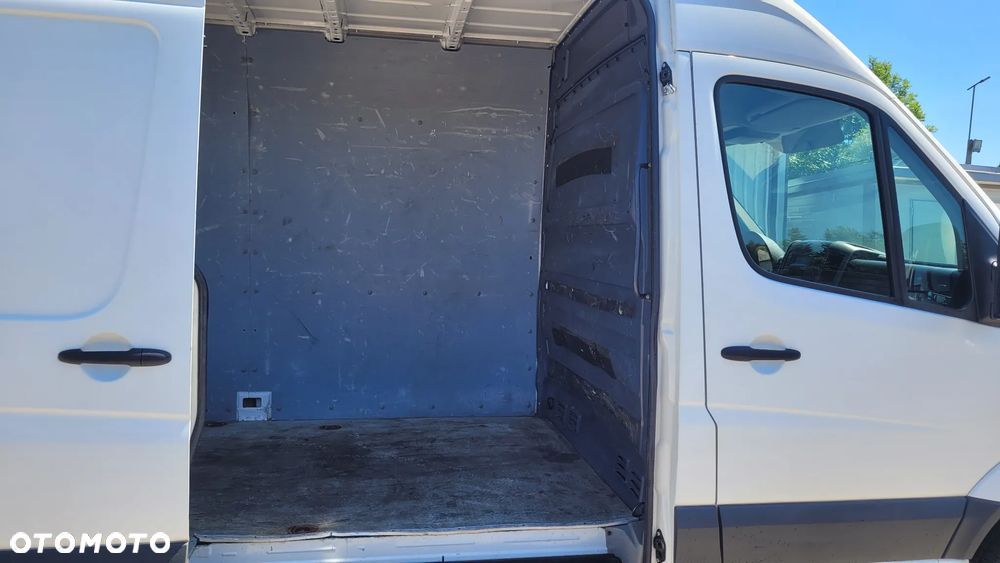 Volkswagen CRAFTER - 19