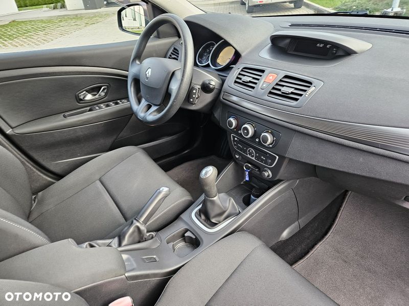 Renault Megane 1.6 16V Authentique - 5