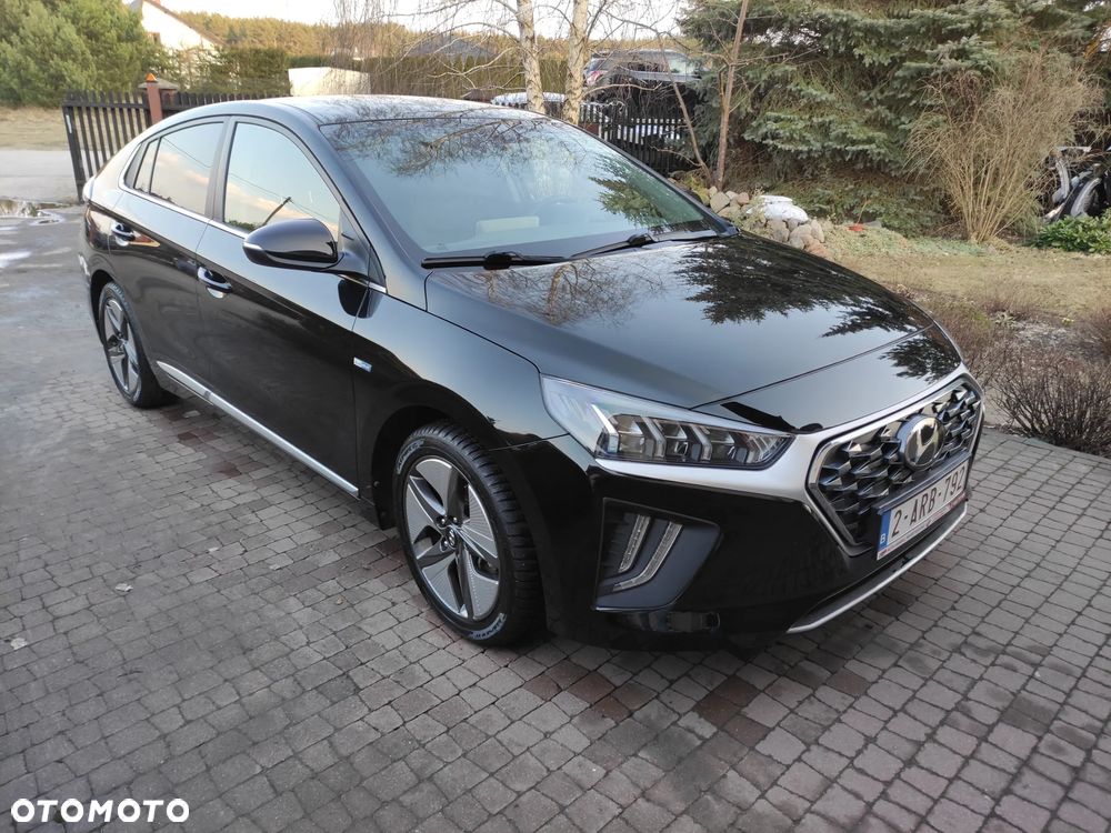 Hyundai IONIQ 1.6 GDI Premium - 1