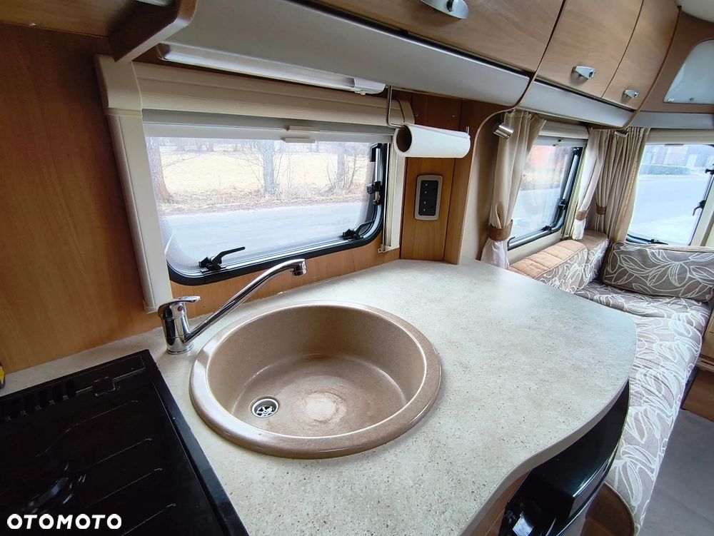 SWIFT CHARISMA 565 - 27