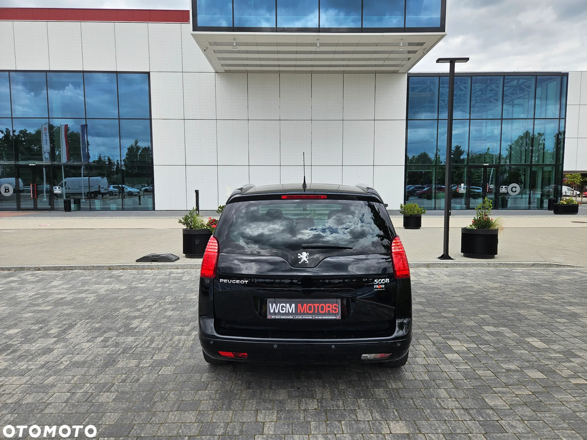 Peugeot 5008 1.6 THP Business Line 7os - 9