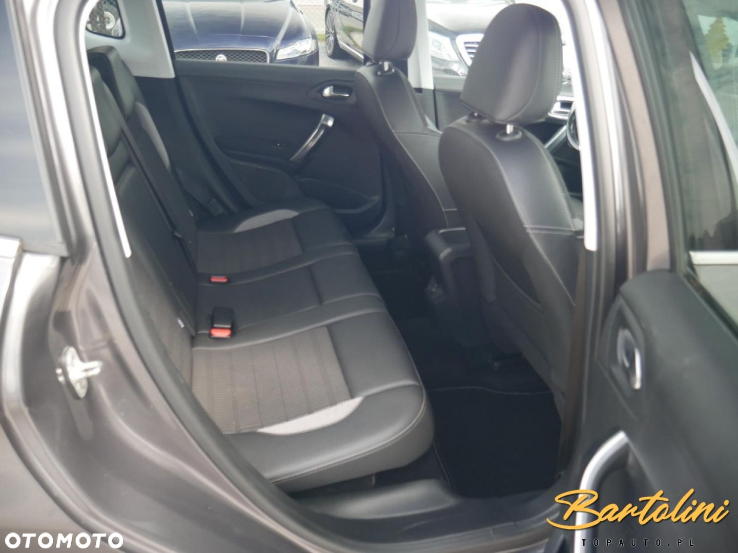Peugeot 2008 - 12