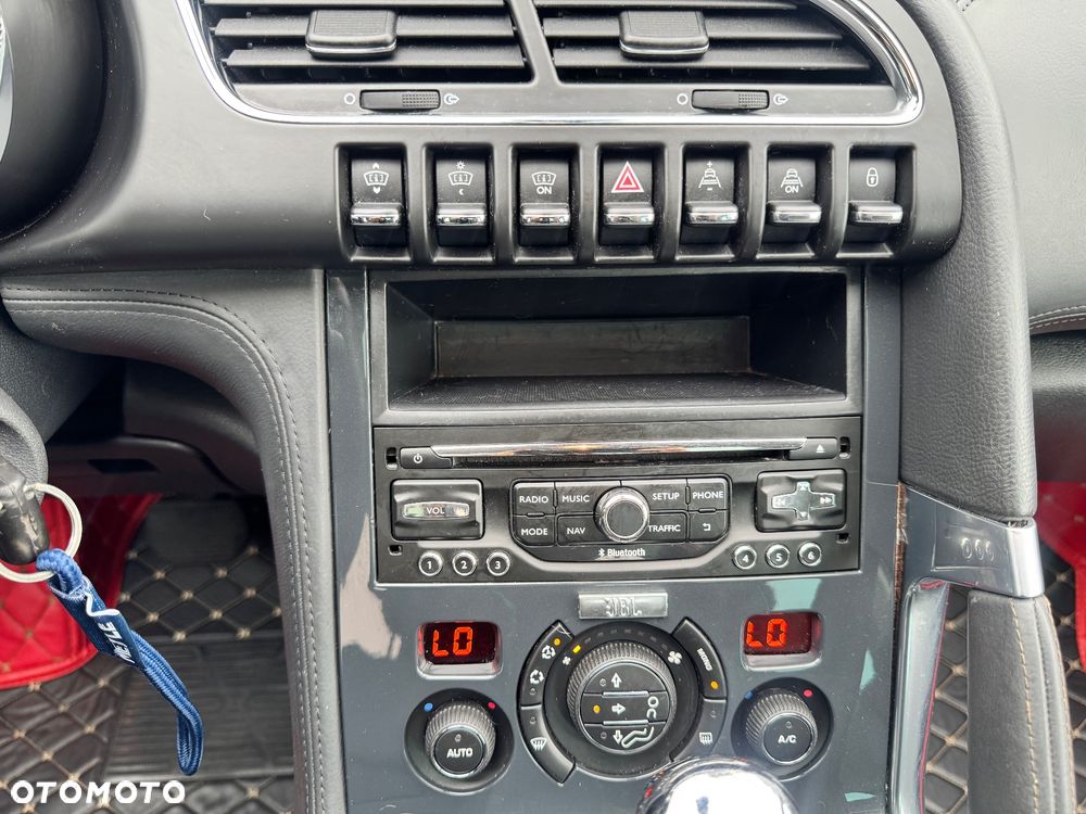Peugeot 3008 155 THP Automatik Platinum - 22