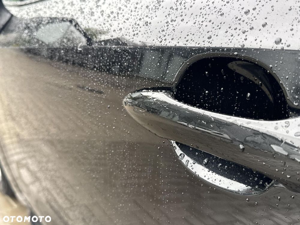 Toyota Corolla 1.8 Hybrid Comfort - 23