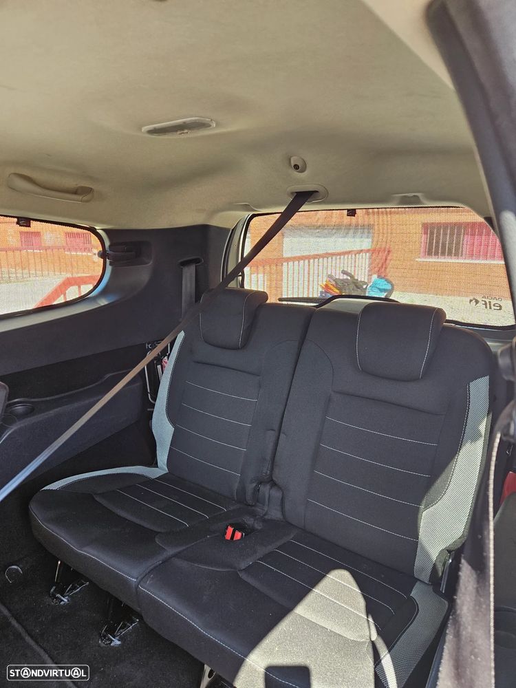 Dacia Lodgy 1.5 dCi Stepway 7L - 30