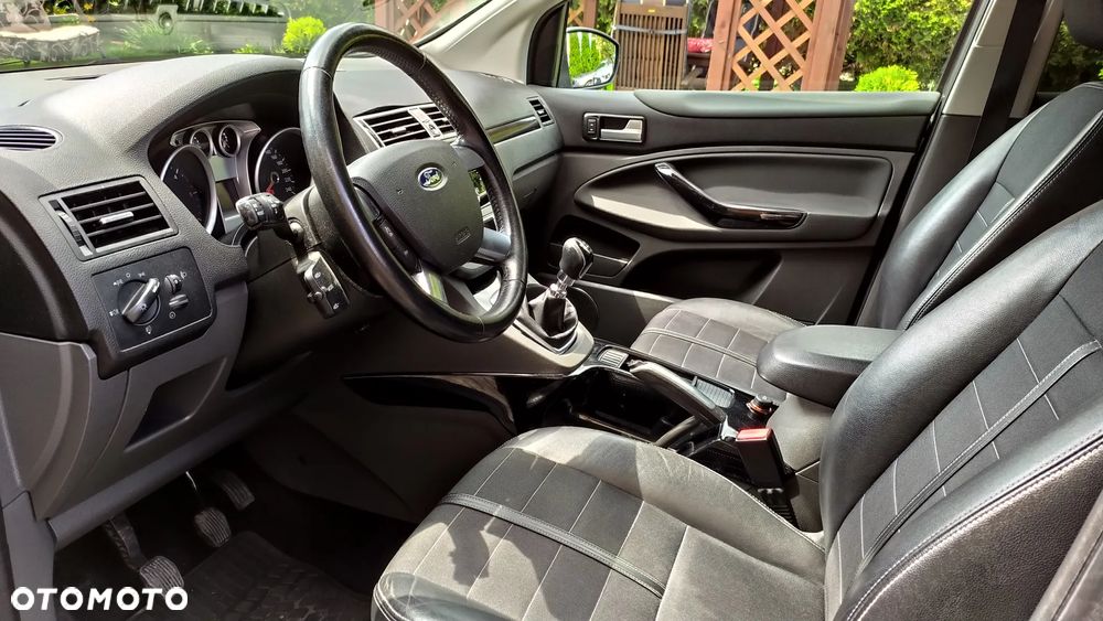 Ford Kuga 2.0 TDCi 4WD Titanium - 12