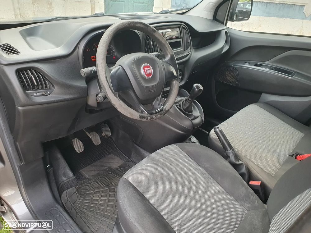 Fiat DOBLO MULTIJET 3 LUGARES A/C - 17