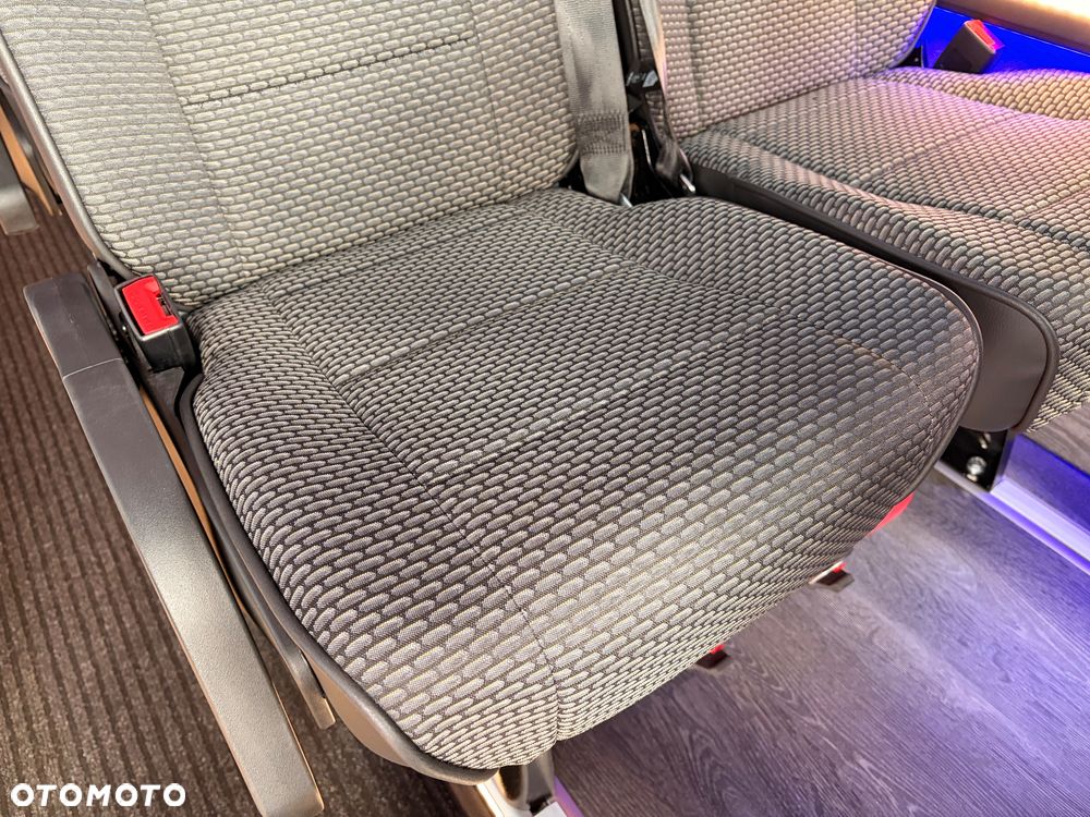 Mercedes-Benz Sprinter 519 - 20