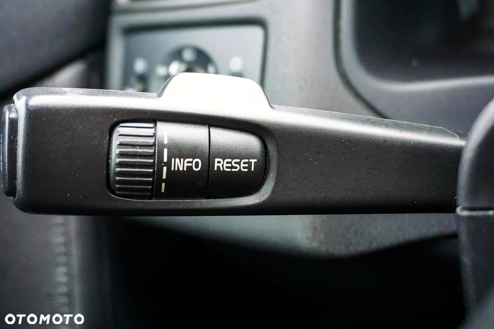 Volvo S40 2.0 RDesign Pro Edition - 32