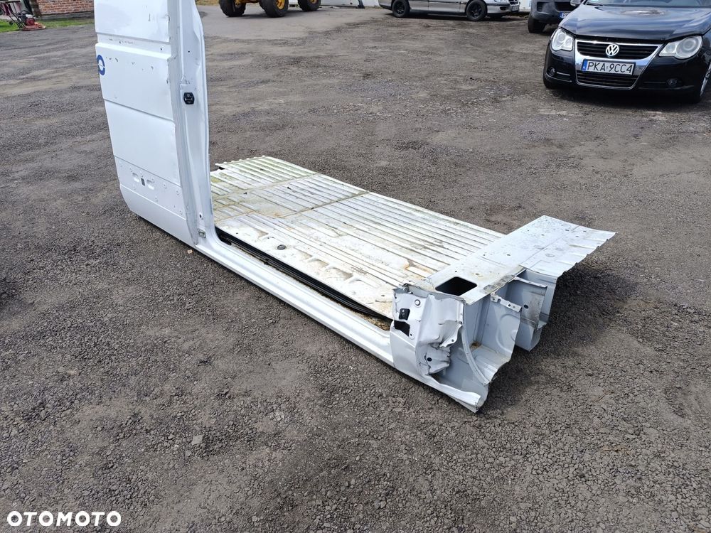próg drzwi prawych przesuwnych bok master iii movano b nv400 10+ - 4