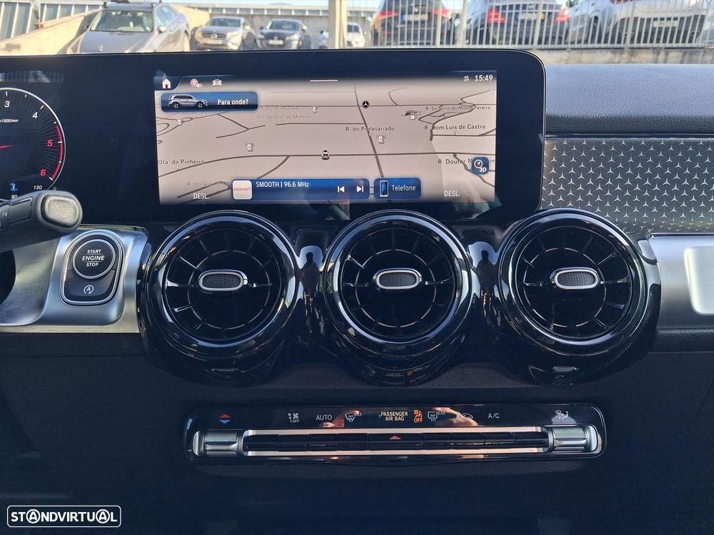 Mercedes-Benz GLB 180 d Progressive - 18