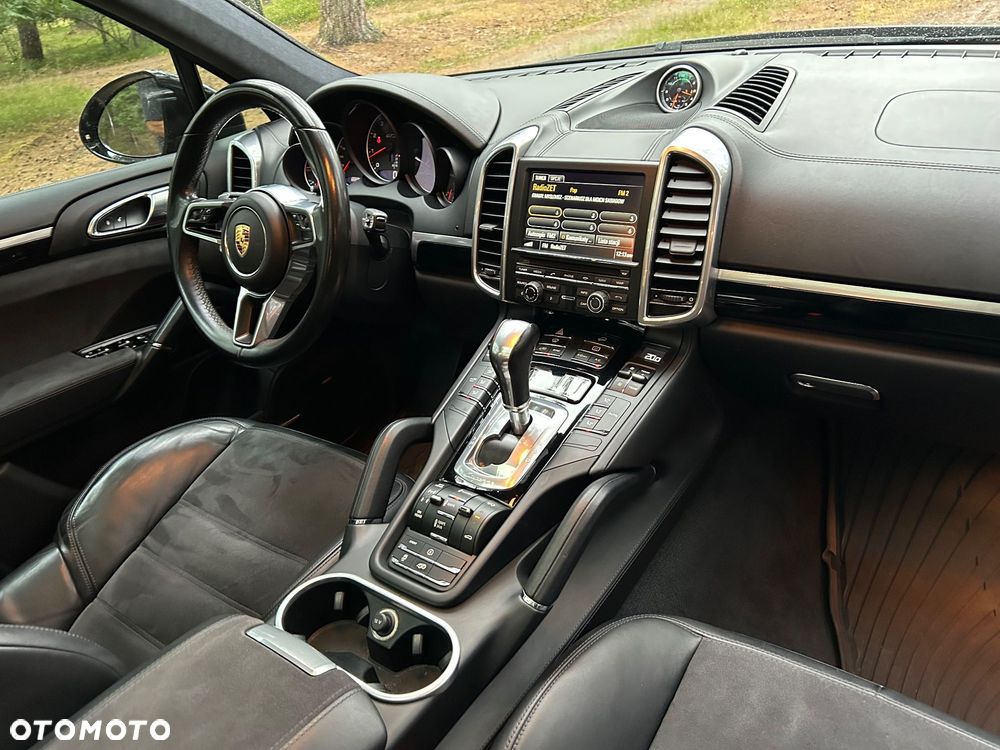 Porsche Cayenne GTS - 10