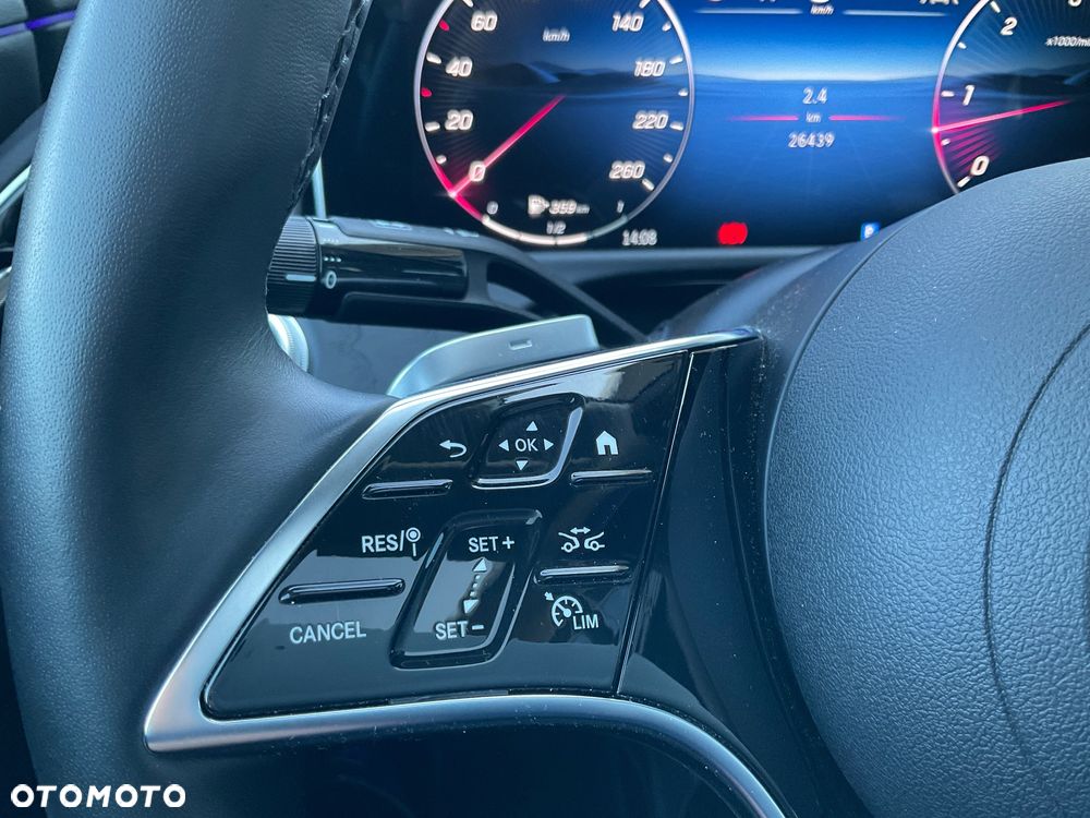 Mercedes-Benz Klasa E 220 d 9G-TRONIC Edition AVANTGARDE - 19