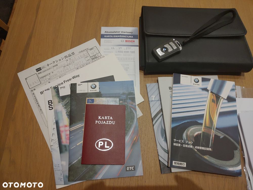 BMW Seria 7 740i - 21
