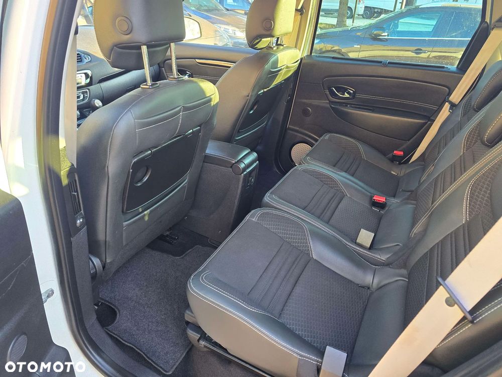 Renault Grand Scenic - 14