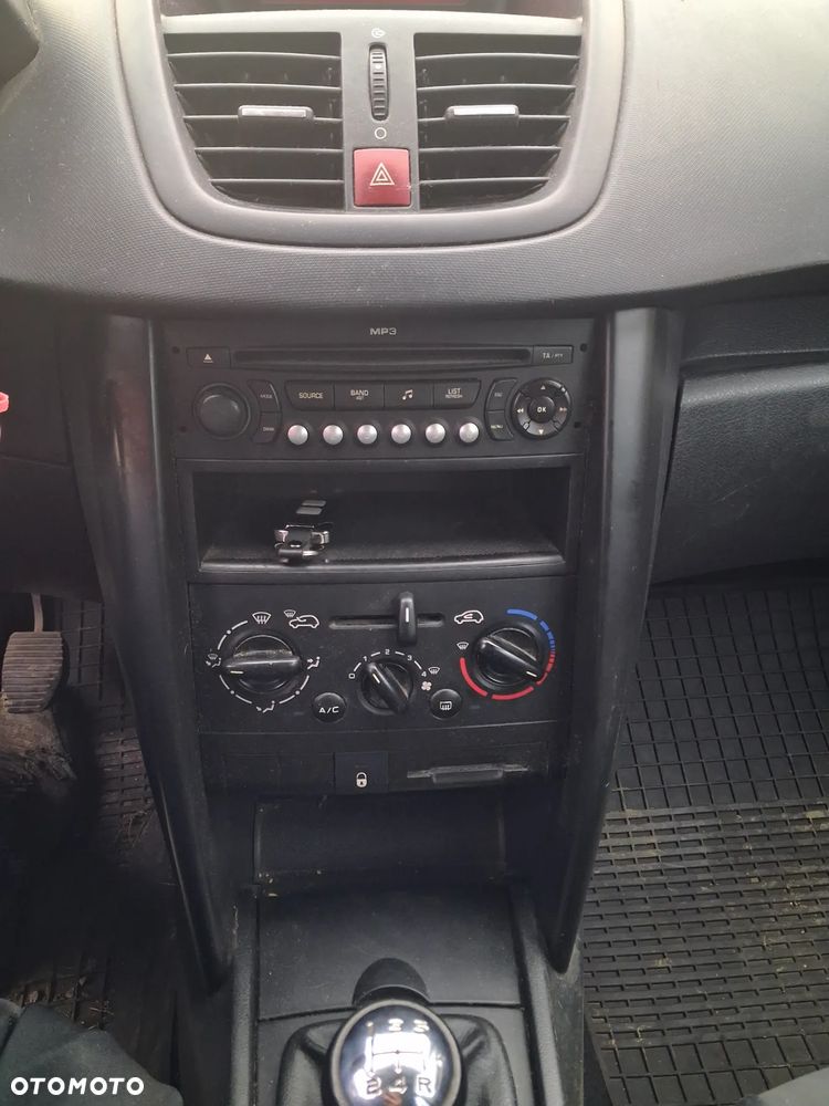 Peugeot 207 1.4 Presence - 10