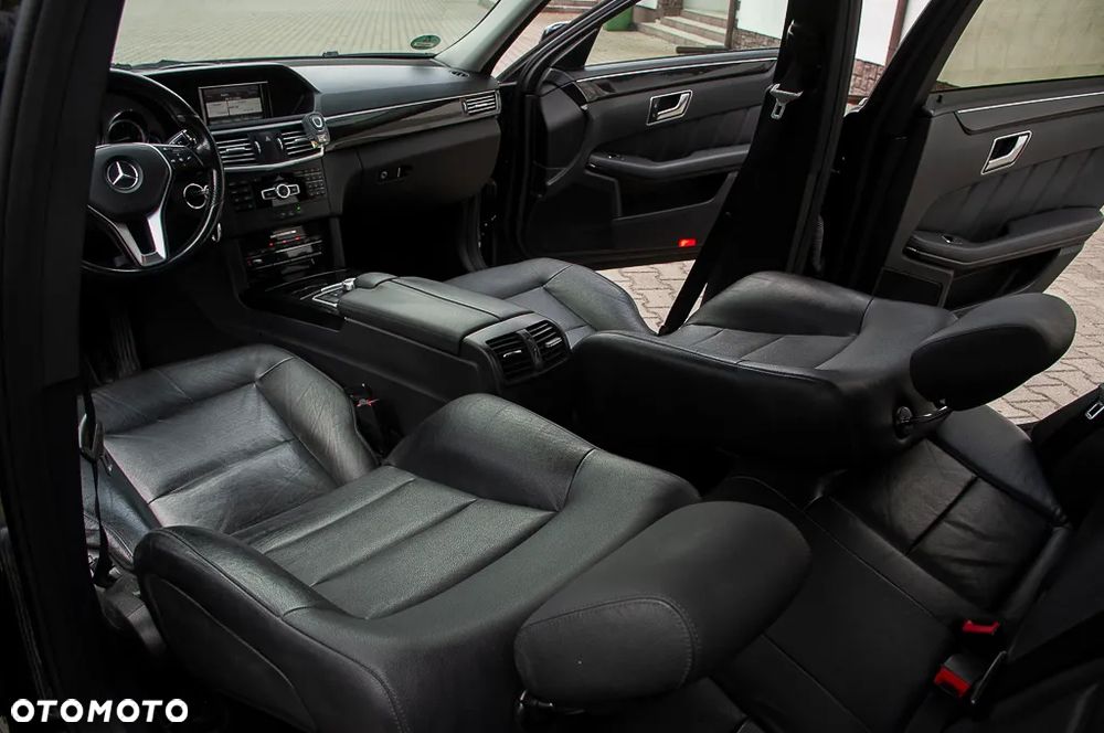 Mercedes-Benz Klasa E 220 BlueTEC 4Matic 7G-TRONIC Avantgarde - 37