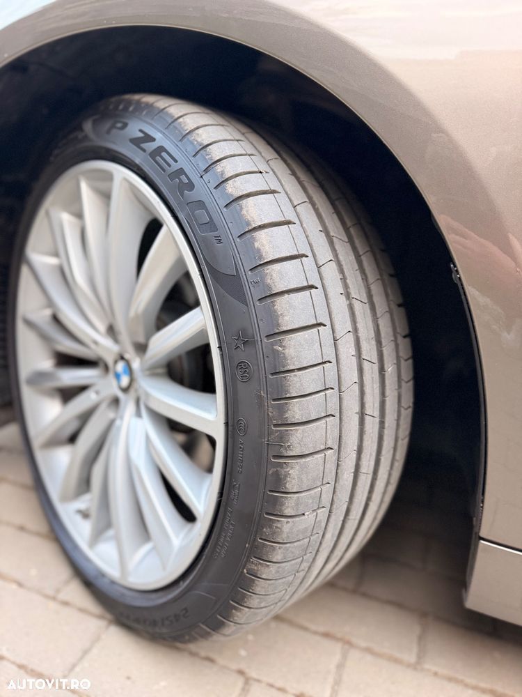 BMW Seria 5 520d AT - 2
