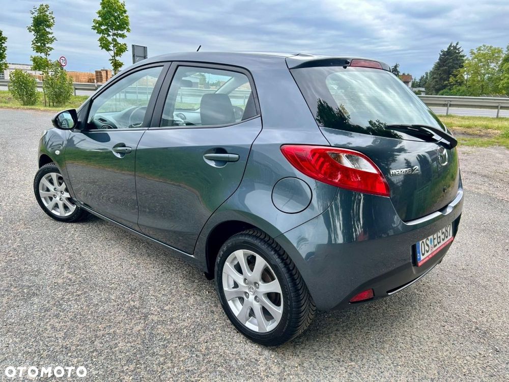 Mazda 2 - 5