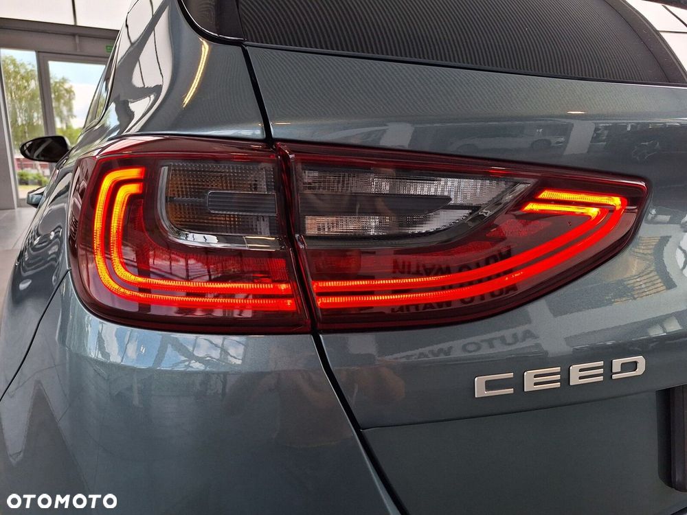 Kia Ceed 1.5 T-GDI M - 14