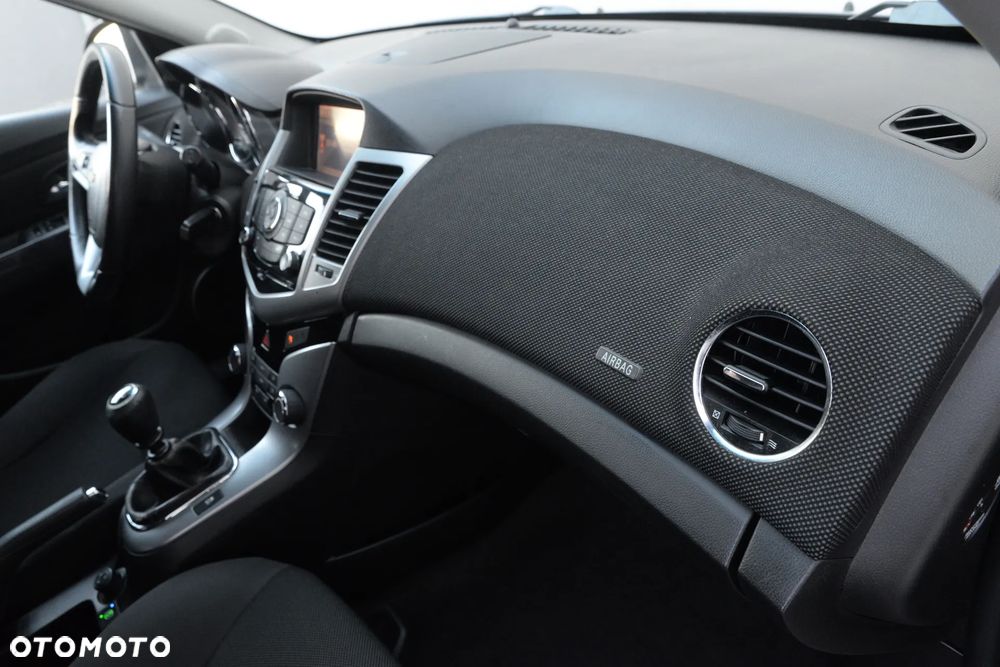 Chevrolet Cruze 1.8 LT - 38