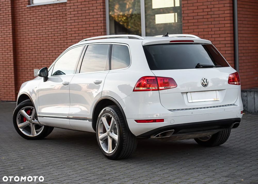 Volkswagen Touareg 3.0 V6 TDI SCR Blue Motion DPF Automatik Executive Edition - 9