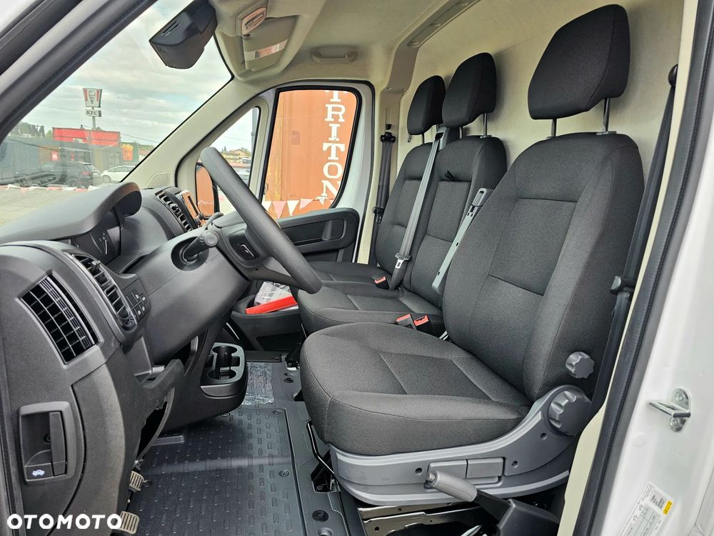 Opel MOVANO FURGON L3H2 2,2 140 KM - 17