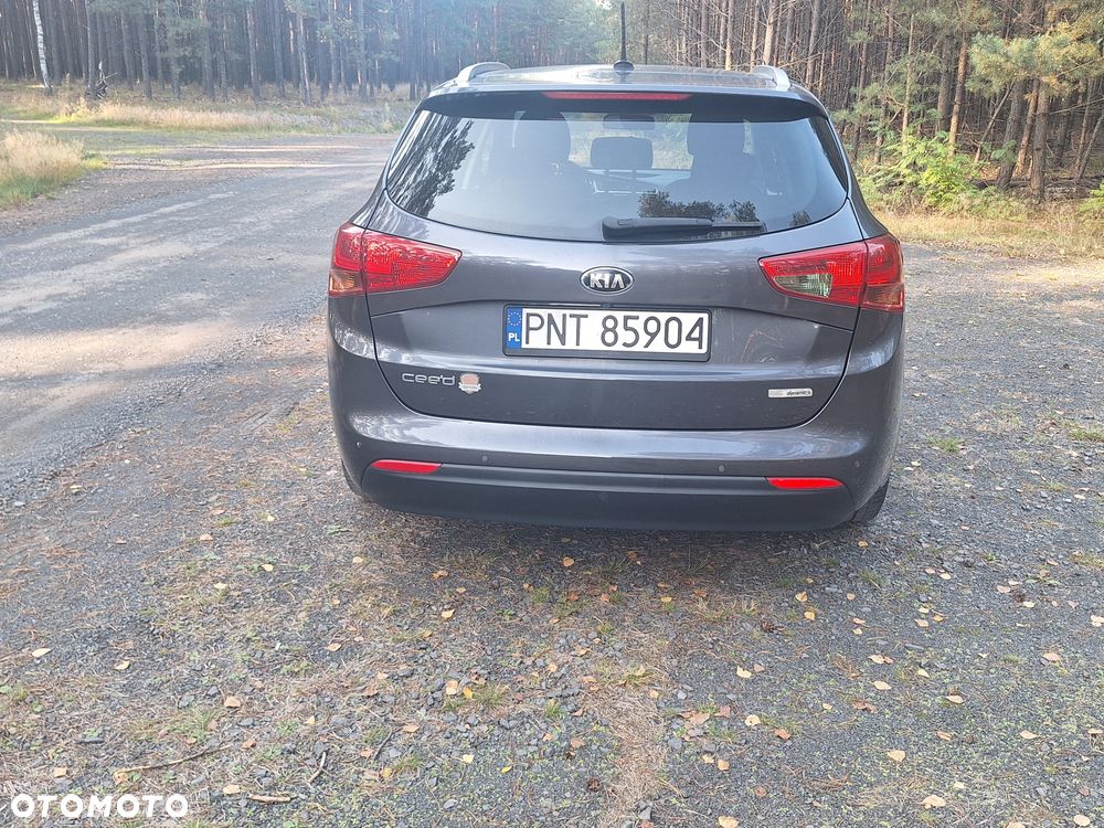 Kia Ceed - 4