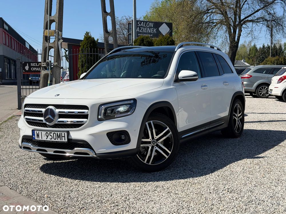 Mercedes-Benz GLB 250 4-Matic 8G-DCT - 3
