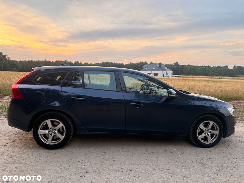 Volvo V60 D4 Drive-E Kinetic - 11